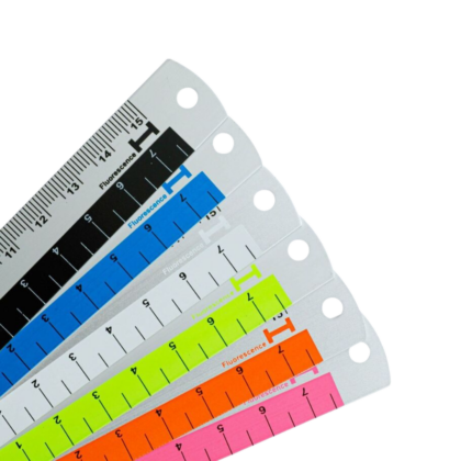 assortiment de petites règles de 15 cm en aluminium